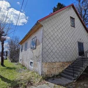 RAVNA GORA – kuća za adaptaciju s velikom okućnicom i potencijalom za dodatnu gradnju