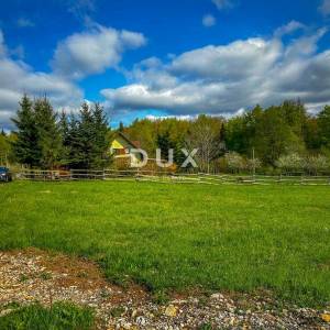 RAVNA GORA, STARI LAZ – građevinsko zemljište 1.204 m² za izgradnju dvije kuće za odmor s bazenom