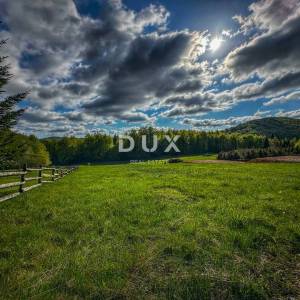 RAVNA GORA, STARI LAZ – građevinsko zemljište 1.204 m² za izgradnju dvije kuće za odmor s bazenom