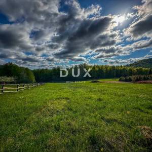 RAVNA GORA, STARI LAZ – građevinsko zemljište 1.204 m² za izgradnju dvije kuće za odmor s bazenom