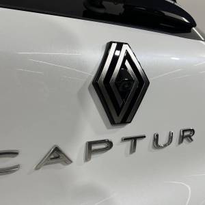 Renault Captur 1.3 TCe 160 Techno EDC - 3 godine jamstva