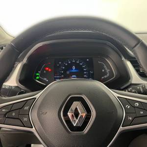 Renault Captur techno TCe 140 EDC