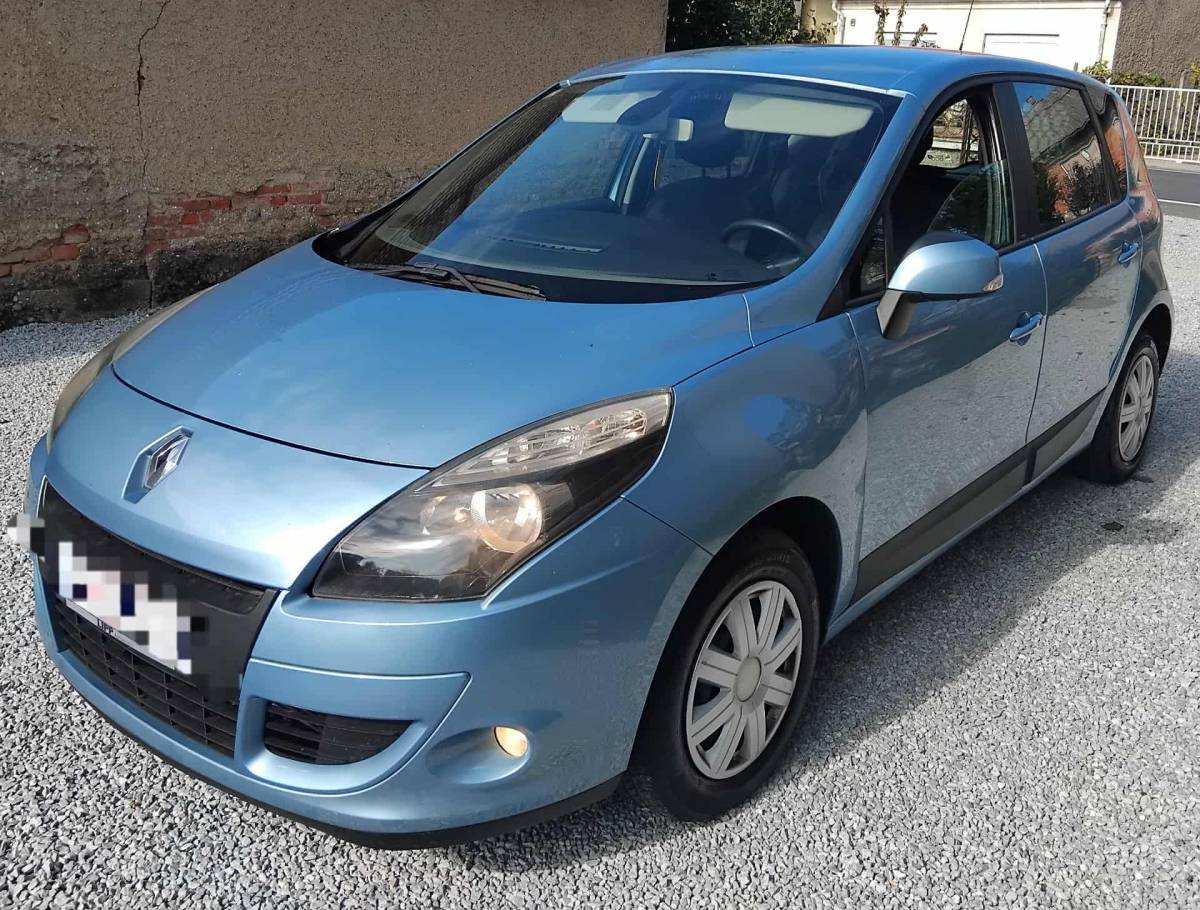 Renault Scenic III  AKCIJA 2200E KEŠ