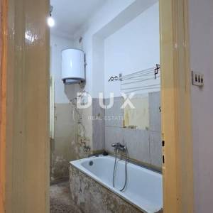 RIJEKA, BULEVARD - Trosobni stan u vili – idealan za uređenje po vlastitoj želji, 79m2