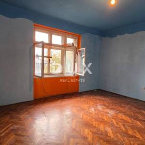 RIJEKA, BULEVARD - Trosobni stan u vili – idealan za uređenje po vlastitoj želji, 79m2