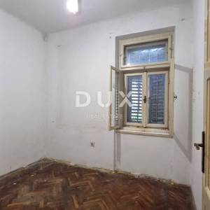 RIJEKA, BULEVARD - Trosobni stan u vili – idealan za uređenje po vlastitoj želji, 79m2