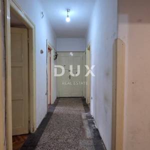 RIJEKA, BULEVARD - Trosobni stan u vili – idealan za uređenje po vlastitoj želji, 79m2