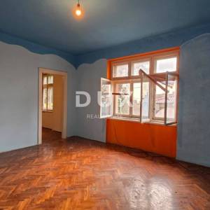 RIJEKA, BULEVARD - Trosobni stan u vili – idealan za uređenje po vlastitoj želji, 79m2