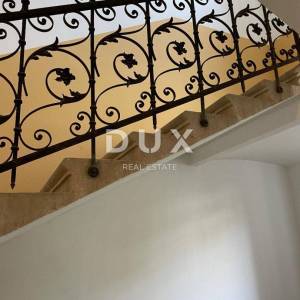 RIJEKA, BULEVARD - unikatni gospodski stan 3S+DB u staroj villi na ekskluzivnoj lokaciji! PRILIKA!