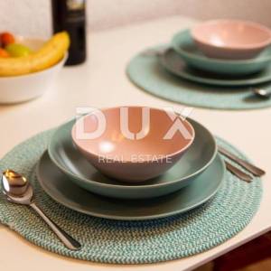 RIJEKA, CENTAR - 2S + DB na 100 m od Korza