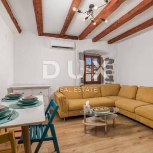 RIJEKA, CENTAR - 2S + DB na 100 m od Korza