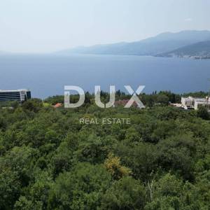 RIJEKA, COSTABELLA, BIVIO- samostojeća villa 450m2 s pogledom na more i bazenom + uređena okućnica 1100m2