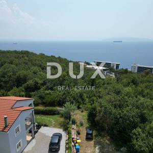 RIJEKA, COSTABELLA, BIVIO- samostojeća villa 450m2 s pogledom na more i bazenom + uređena okućnica 1100m2