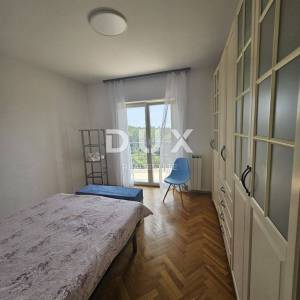 RIJEKA, COSTABELLA, BIVIO- samostojeća villa 450m2 s pogledom na more i bazenom + uređena okućnica 1100m2