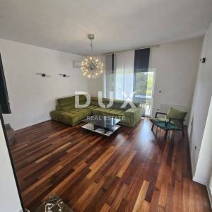 RIJEKA, COSTABELLA, BIVIO- samostojeća villa 450m2 s pogledom na more i bazenom + uređena okućnica 1100m2