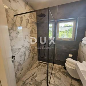 RIJEKA, COSTABELLA, BIVIO- samostojeća villa 450m2 s pogledom na more i bazenom + uređena okućnica 1100m2