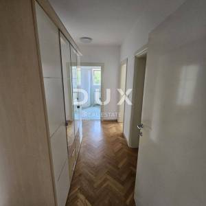 RIJEKA, COSTABELLA, BIVIO- samostojeća villa 450m2 s pogledom na more i bazenom + uređena okućnica 1100m2