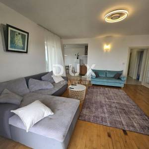 RIJEKA, COSTABELLA, BIVIO- samostojeća villa 450m2 s pogledom na more i bazenom + uređena okućnica 1100m2