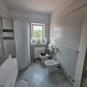 RIJEKA, COSTABELLA, BIVIO- samostojeća villa 450m2 s pogledom na more i bazenom + uređena okućnica 1100m2