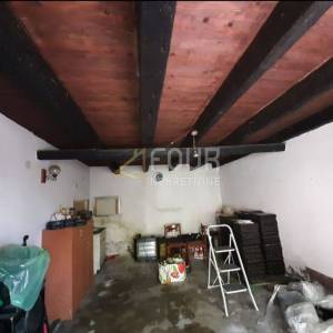 Rijeka, Donja Vežica, 1s+db, 57.40m2, okućnica - prilika!