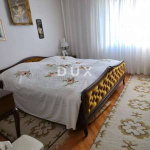 RIJEKA, DONJA VEŽICA – Uređen dvosobni stan s pogledom na more i balkonom