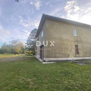 RIJEKA, DRAŽICE, CENTAR - samostojeća kuća sa dva odvojena stana na odličnoj lokaciji + 2.200 m2 GRAĐEVINSKOG ZEMLJIŠTA! PRILIK...