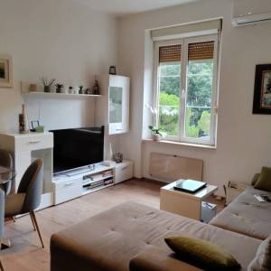 RIJEKA - Dvosobni stan blizu centra s pogledom na more