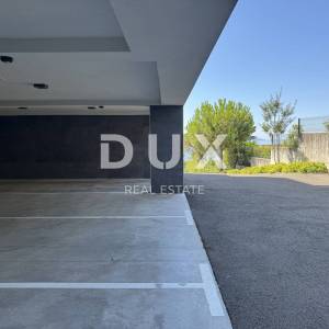 RIJEKA, KANTRIDA - luksuzna etaža u novogradnji, panoramski pogled na more, jedinstveno namještena nekretnina s terasom