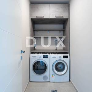 RIJEKA, KANTRIDA - luksuzna etaža u novogradnji, panoramski pogled na more, jedinstveno namještena nekretnina s terasom