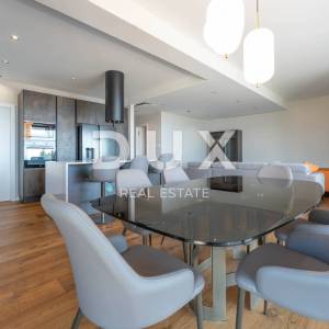 RIJEKA, KANTRIDA - luksuzna etaža u novogradnji, panoramski pogled na more, jedinstveno namještena nekretnina s terasom