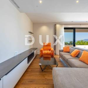 RIJEKA, KANTRIDA - luksuzna etaža u novogradnji, panoramski pogled na more, jedinstveno namještena nekretnina s terasom