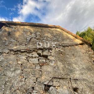 RIJEKA, KASTAV - samostojeća kuća i dvorišna zgrada + 761 m2 okućnice! PRILIKA!