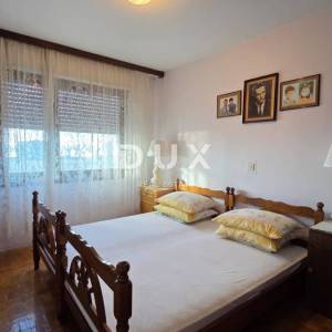 RIJEKA, PODMURVICE - Svijetao obiteljski stan s pogledom na more, 64m2