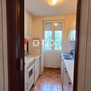 RIJEKA, PODMURVICE - Svijetao obiteljski stan s pogledom na more, 64m2