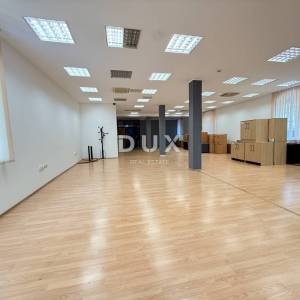 RIJEKA, ŠIRI CENTAR - uredski prostor u poslovnoj zgradi