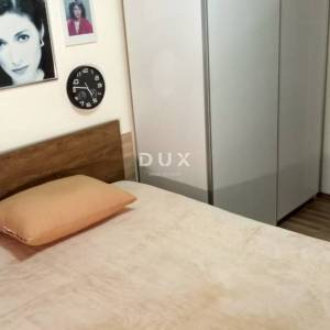 RIJEKA, ŠKURINJE – Prostran stan u neboderu s panoramskim pogledom