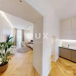 RIJEKA, STROGI CENTAR - stan 2S+DB s balkonom na odličnoj lokaciji! PRILIKA!