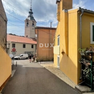 RIJEKA, TRSAT - Top lokacija – kuća za život, posao ili investiciju, 80m2