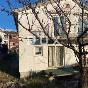 RIJEKA, VIŠKOVO, SARŠONI - samostojeća kuća + okućnica! PRILIKA!