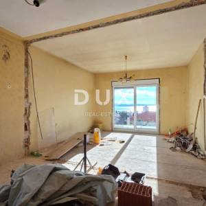 RIJEKA, VOJAK - Kuća s pogledom na more u fazi adaptacije, 160m2