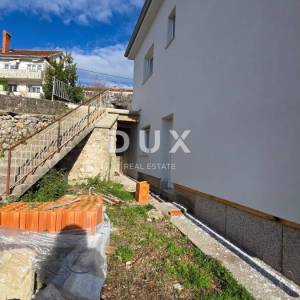 RIJEKA, VOJAK - Kuća s pogledom na more u fazi adaptacije, 160m2