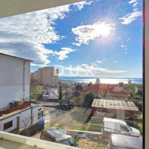 RIJEKA, VOJAK - Kuća s pogledom na more u fazi adaptacije, 160m2