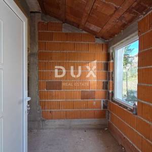 RIJEKA, VOJAK - Kuća s pogledom na more u fazi adaptacije, 160m2