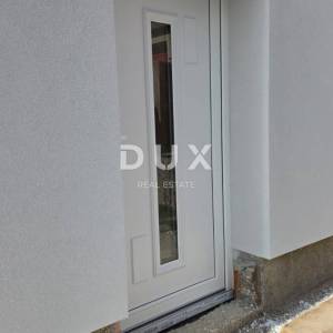 RIJEKA, VOJAK - Kuća s pogledom na more u fazi adaptacije, 160m2