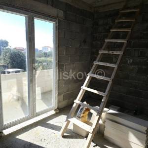 Rogoznica, kuća u izgradnji, prodaja