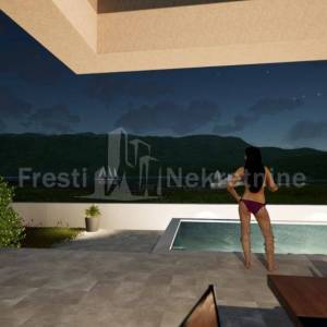 ROVANJSKA - PRVI RED DO MORA -  212 m2