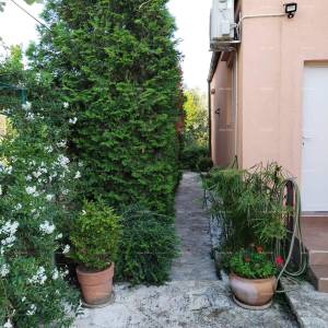 ROVINJ – APARTMANSKA ZGRADA NA MIRNOJ LOKACIJI, IDEALNA ZA INVESTICIJU