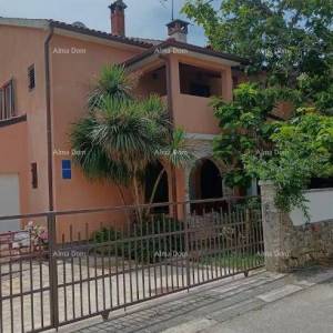 ROVINJ – APARTMANSKA ZGRADA NA MIRNOJ LOKACIJI, IDEALNA ZA INVESTICIJU