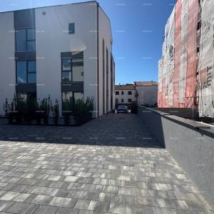 ROVINJ - DVOETAŽNI APARTMAN S PREKRASNIM POGLEDOM NA MORE (E)