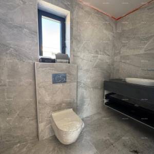 ROVINJ - DVOETAŽNI APARTMAN S PREKRASNIM POGLEDOM NA MORE (F)